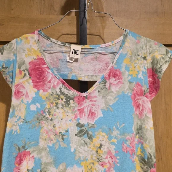 (J32) Zine Clothing Floral Short Sleeve Top - Pink and Blue Sz S - Picture 2 of 5